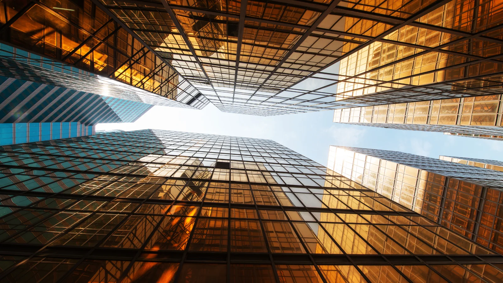 investissement immobilier, acquisition immobilière, gestion des propriétés, droit immobilier, vérification diligente, promesses d'achat, transactions immobilières, taxes foncières, revenus locatifs, gestion des baux, copropriété, planification fiscale, optimisation des rendements, droits de propriété, gestion des actifs immobiliers, financement immobilier, transactions sécurisées, protection des actifs immobiliers, gestion des risques immobiliers